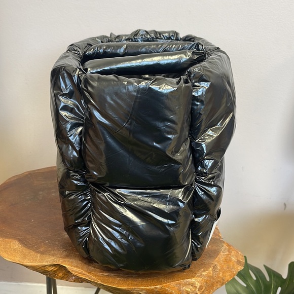 The Oh Kind puffer handbag - Picture 4 of 6